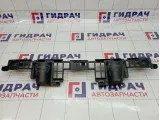 Направляющая переднего бампера Opel Astra H 13225772