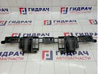 Направляющая переднего бампера Opel Astra H 13225772
