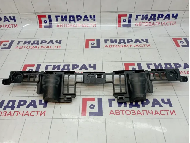 Направляющая переднего бампера Opel Astra H 13225772