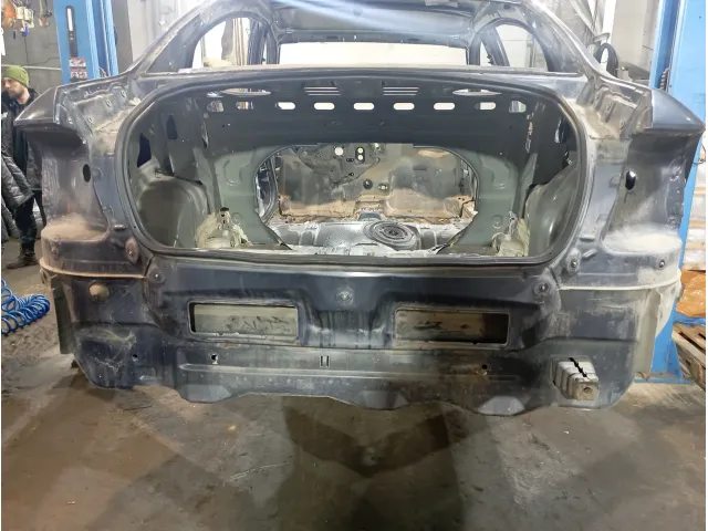 Панель задняя Opel Astra H