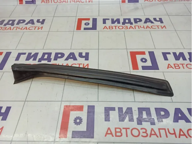 Накладка стойки средней левой Opel Astra H 93385597