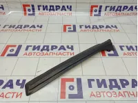 Накладка стойки средней правой Opel Astra H 93385598