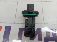 Расходомер воздуха Opel Astra (J) 13301682