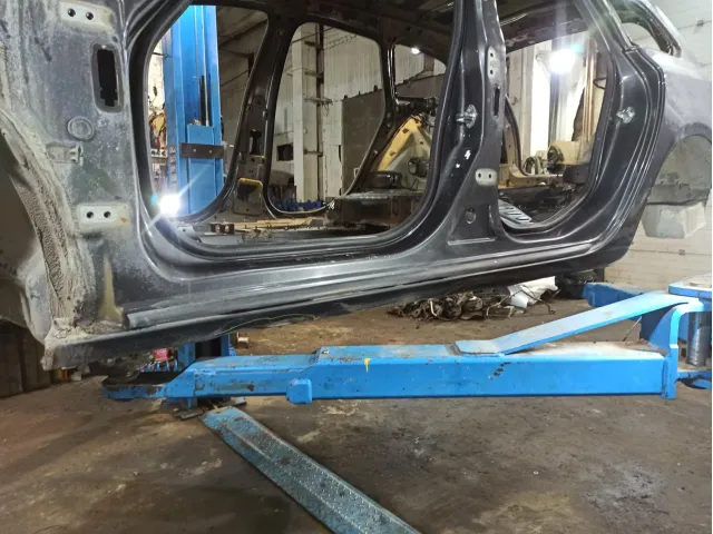 Порог со стойкой левый Opel Astra (J)