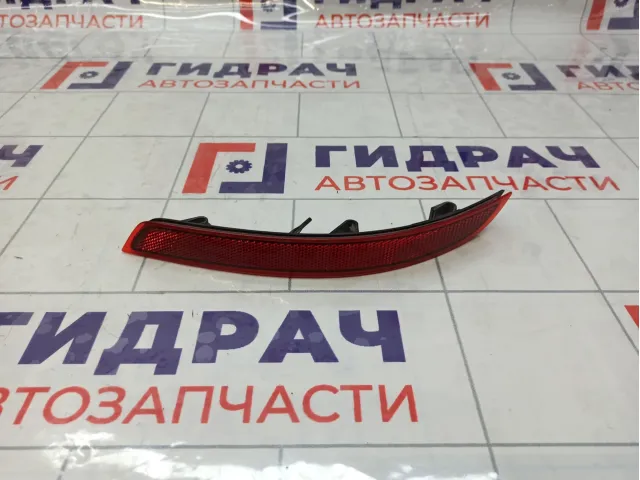 Отражатель в бампер задний правый Opel Astra (J) 13282240