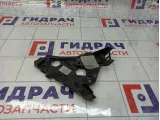 Направляющая переднего бампера правая Opel Astra (J) 1406303