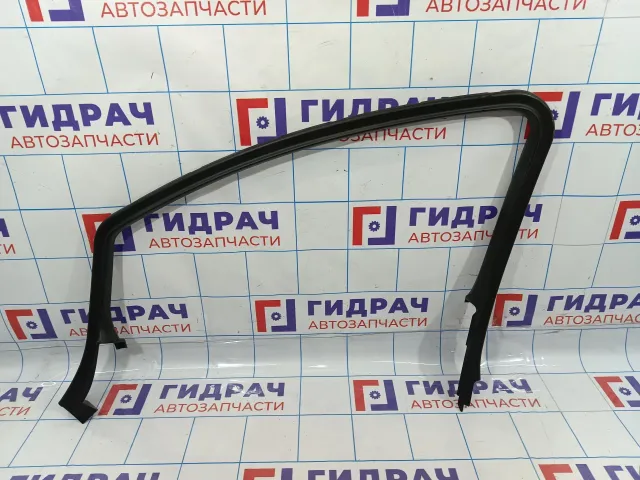 Накладка двери передней правой внутренняя Opel Astra (J) 13264850