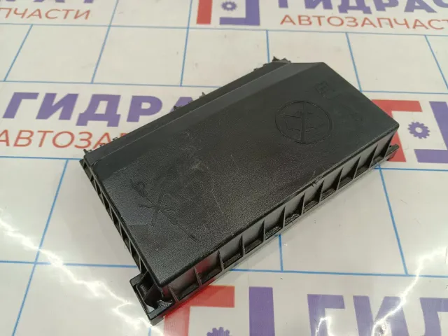 Крышка блока предохранителей Opel Astra (J) 13403357