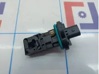 Расходомер воздуха Opel Astra (J) 13301682