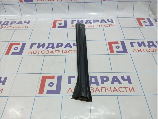 Накладка стойки правая Opel Astra (H) 13123711