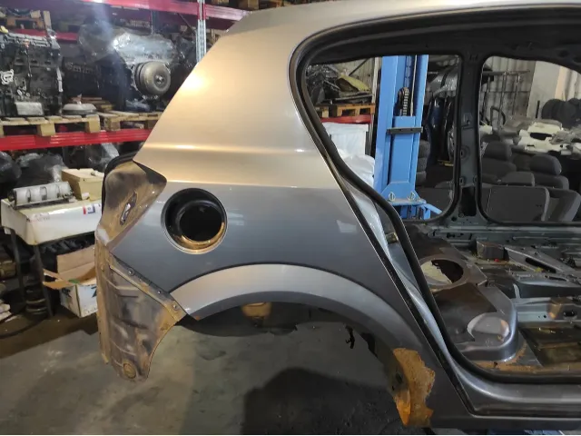 Крыло заднее правое Opel Astra (H)
