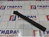 Накладка стойки правая Opel Astra (H) 13123711
