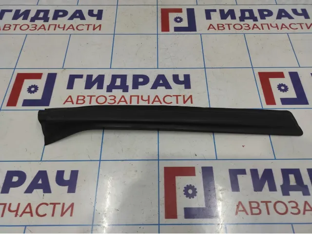 Накладка стойки левая Opel Astra (H) 13123710