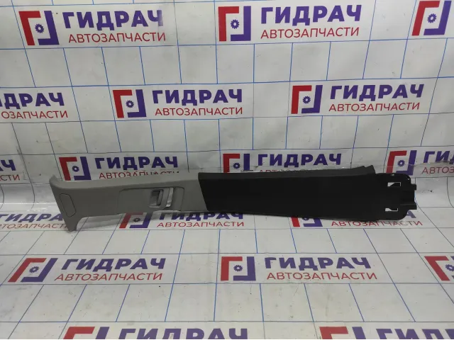 Обшивка стойки средней правой Opel Astra (H) 7226230
