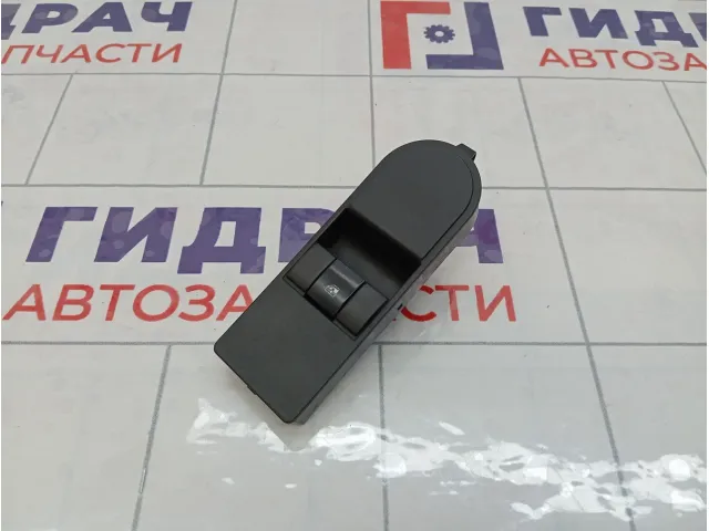 Кнопка стеклоподъемника передняя правая Opel Astra 6240357