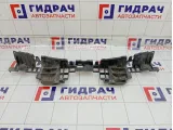 Направляющая бампера переднего Opel Astra 13225772