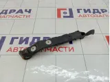 Направляющая бампера задняя правая Opel Astra 1404864