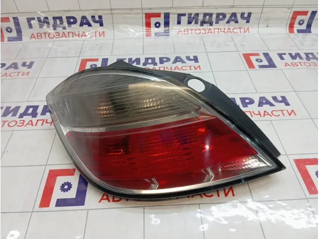 Фонарь задний левый Opel Astra 1222355