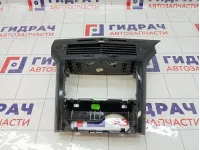 Рамка магнитолы Opel Astra 7209566