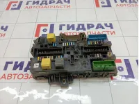 Блок предохранителей Opel Astra 13220832
