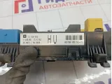 Блок предохранителей Opel Astra 13220832