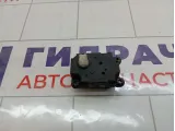 Моторчик заслонки отопителя (печки) Opel Astra 52406341
