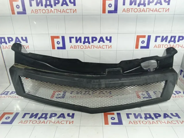 Решетка радиатора Opel Astra 13247083