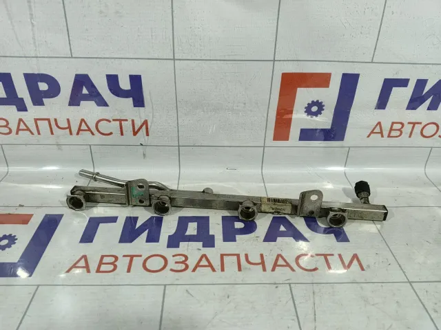 Топливная рампа (топливная рейка) Opel Astra 55559375