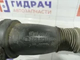 Патрубок воздушного фильтра Opel Astra 55562480