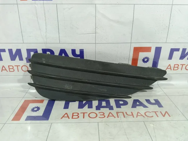 Заглушка бампера передняя левая Opel Astra 13110334