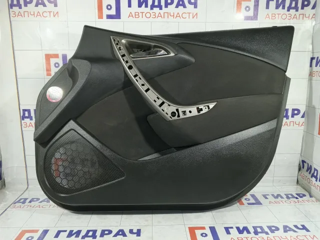 Обшивка двери передней правой Opel Astra 2231080