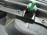 Обшивка двери передней правой Opel Astra 2231080