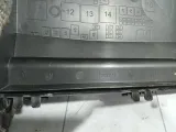 Крышка блока предохранителей Opel Astra 13302323