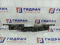 Направляющая бампера переднего Opel Astra 13264477