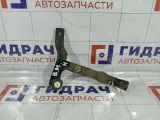 Кронштейн бампера заднего левый Opel Astra 13266744