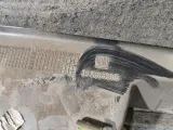 Обшивка двери багажника Opel Astra 2236121