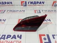 Фонарь задний внутренний правый Opel Astra 1222296