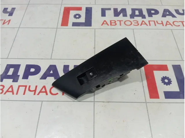 Кнопка стеклоподъемника переднего правого Opel Astra 6240772