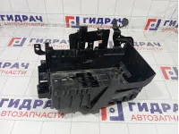 Кронштейн крепления аккумулятора (АКБ) Opel Astra 13354419