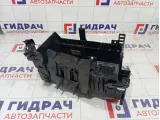 Кронштейн крепления аккумулятора (АКБ) Opel Astra 13354419