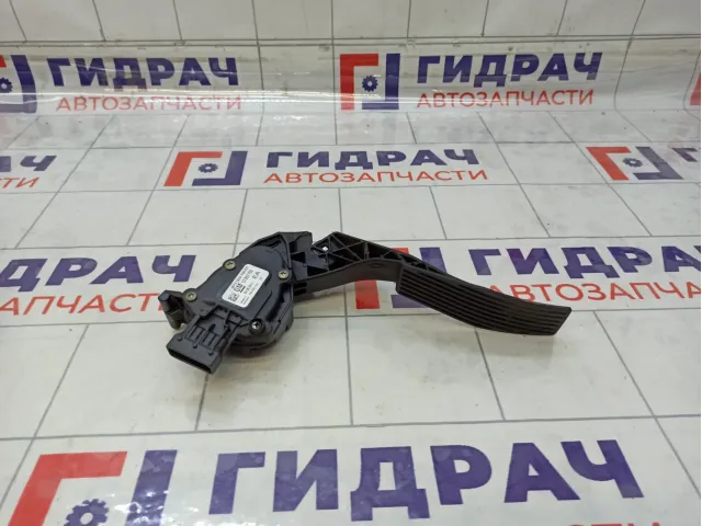 Педаль газа Opel Astra 13252702