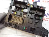 Блок предохранителей Opel Astra 13302301