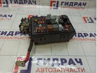 Блок предохранителей Opel Astra 13343764