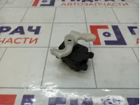 Моторчик заслонки отопителя (печки) Opel Astra U9518001