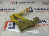 Петля капота правая Opel Astra 1160030