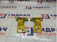 Петли двери багажника Opel Astra
