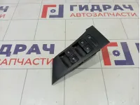 Блок управления стеклоподъемниками Opel Astra 1239090