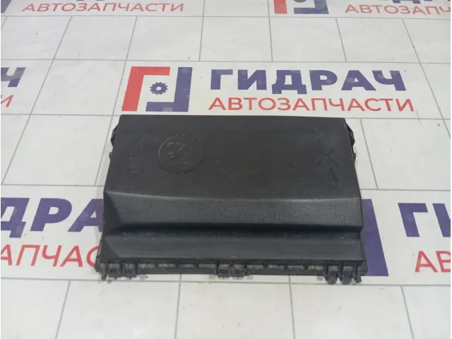 Крышка блока предохранителей Opel Astra 13302323