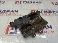 Блок предохранителей Opel Astra 13302301