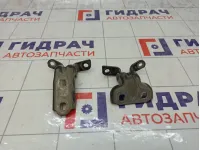 Петли двери задней левой Opel Astra